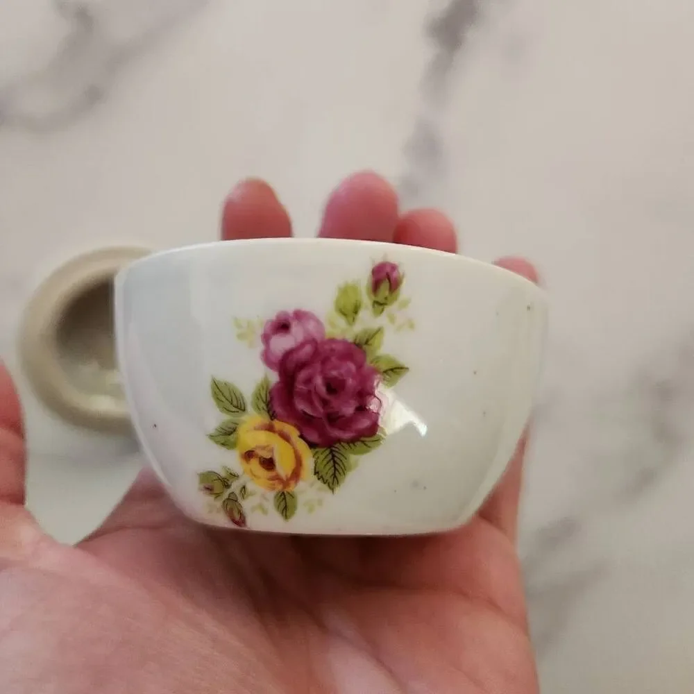 Vintage apple ceramic floral trinket box cream porcelain round with lid jewelry
